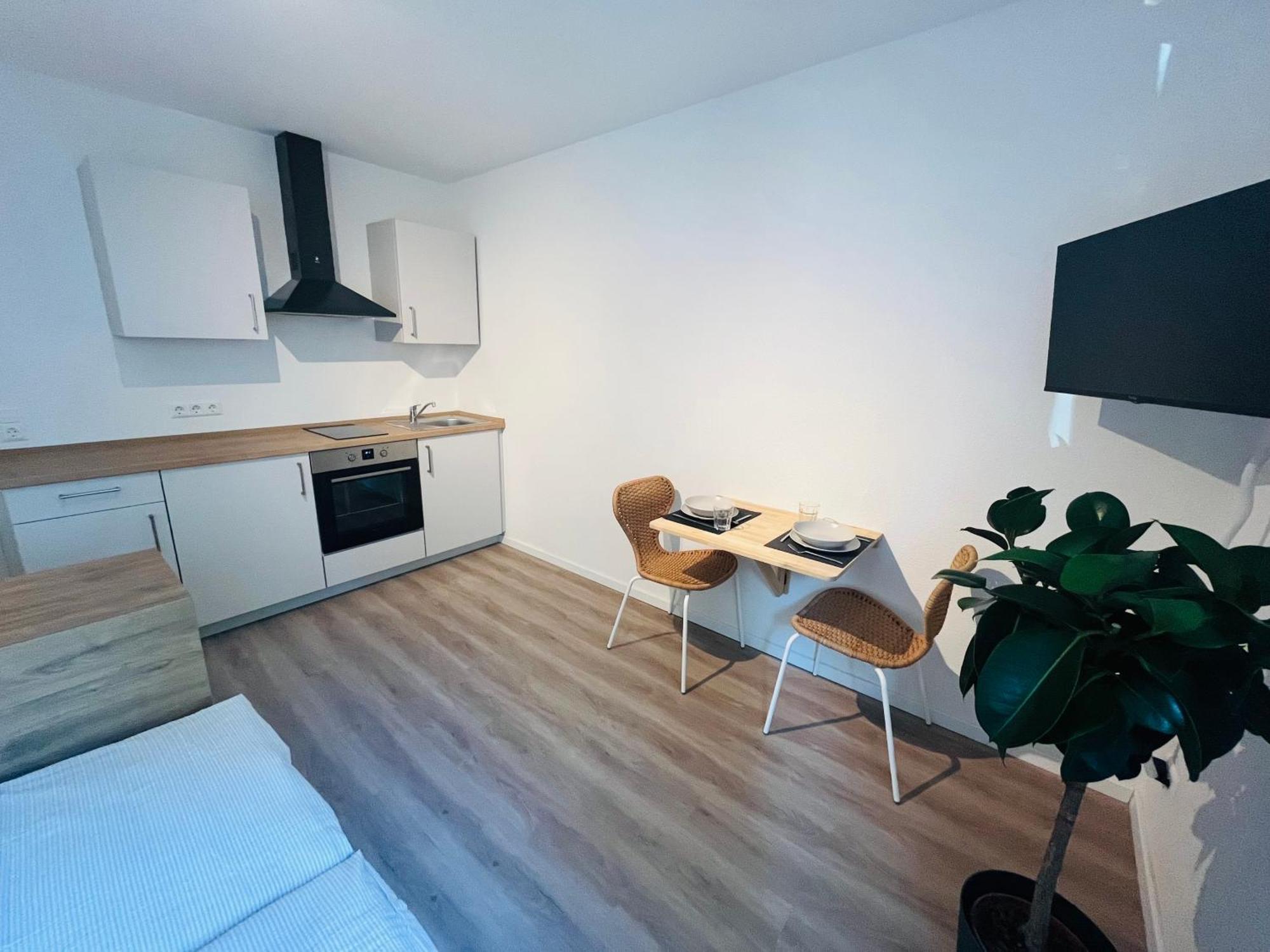 Black Forest City Apartment Mit Kostenlosem Parkplatz Freiburg im Breisgau Exterior photo